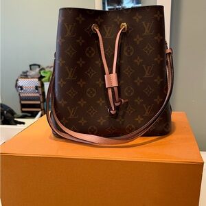 Louis Vuitton Monogram neo noe handbag
